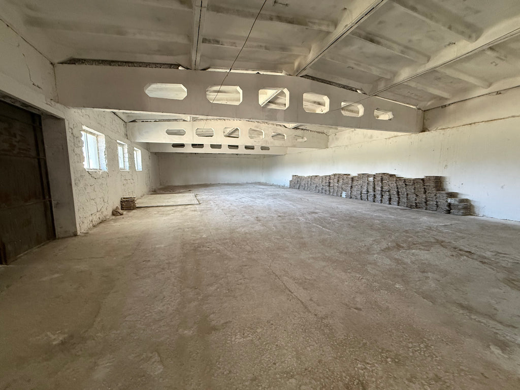 Depozit comercial de închiriat – 850 m²