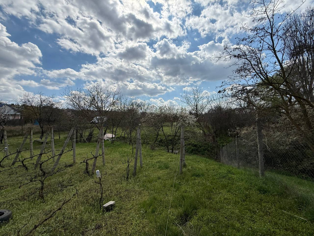 Teren 20 ari - zona de vile a s. Leca or. Cantemir